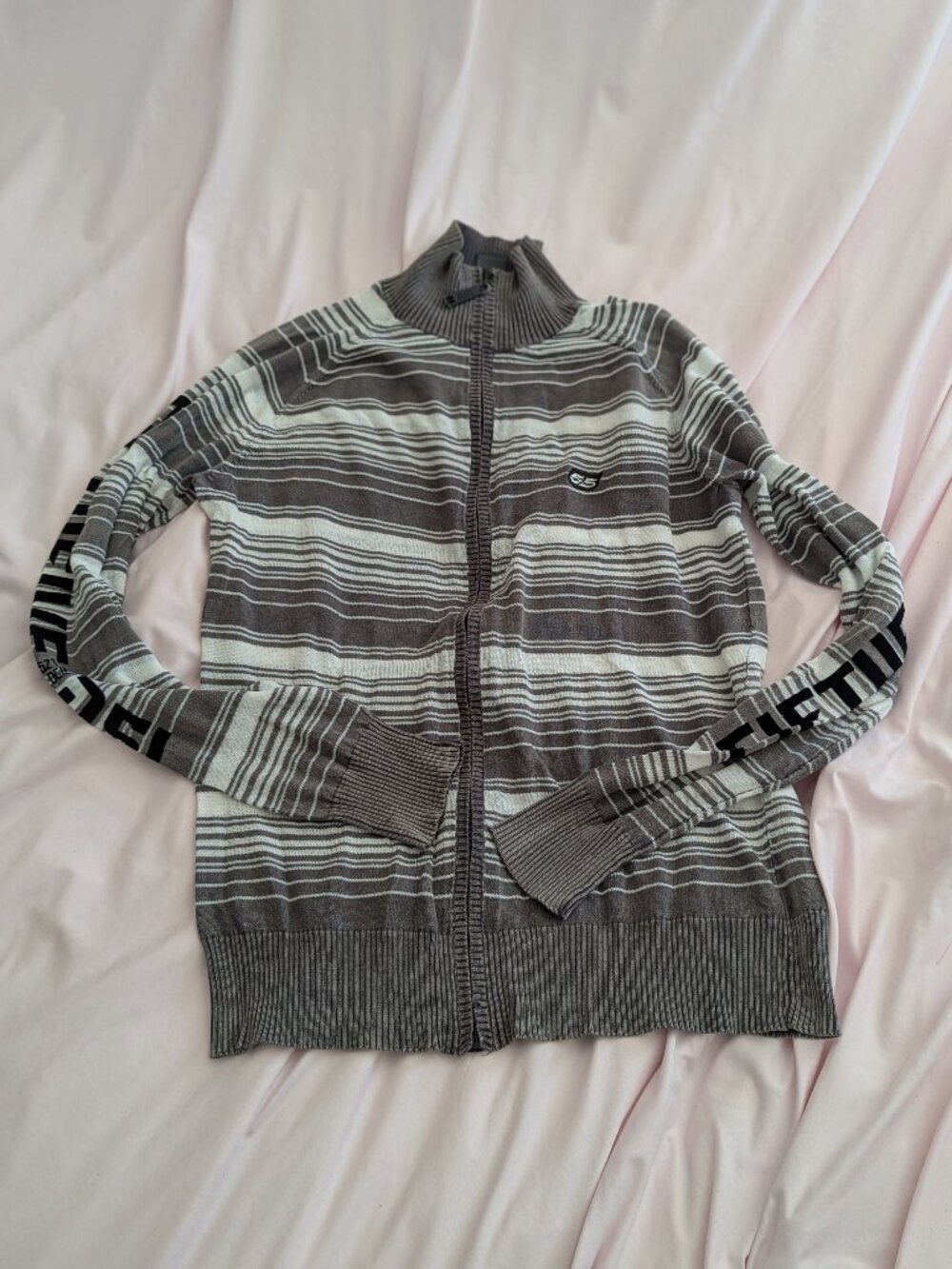 55DSL Gray Striped Zip Up Sweater Made in Hong Kong M
